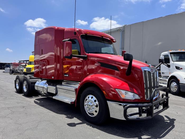 2023 Peterbilt 579-3