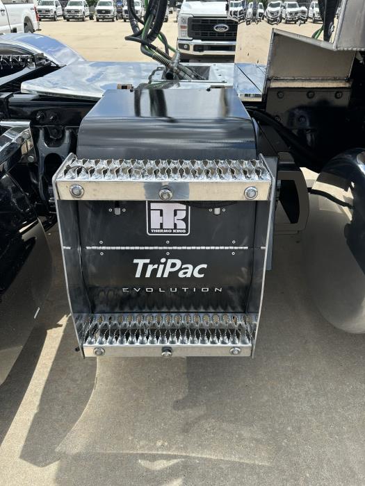 2021 Peterbilt 389-15