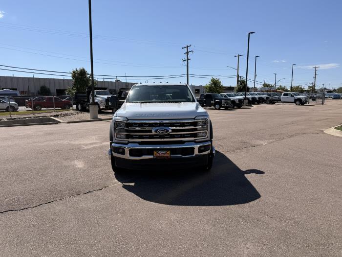 2026 Ford F-550-2