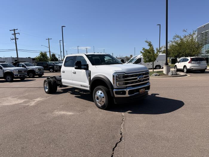 2026 Ford F-550-3