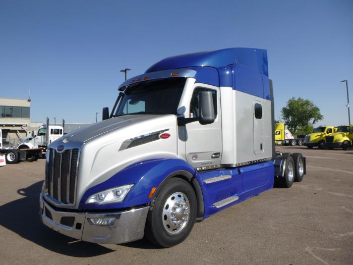 2022 Peterbilt 579-0