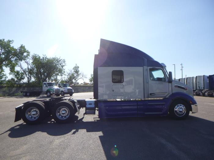 2022 Peterbilt 579-5