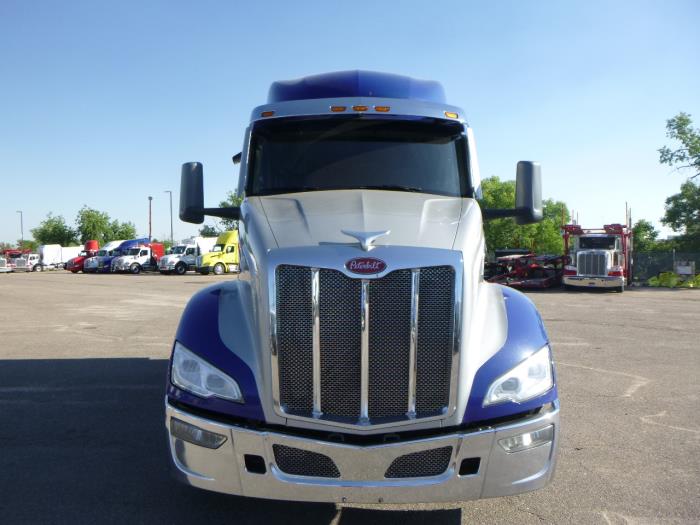 2022 Peterbilt 579-7