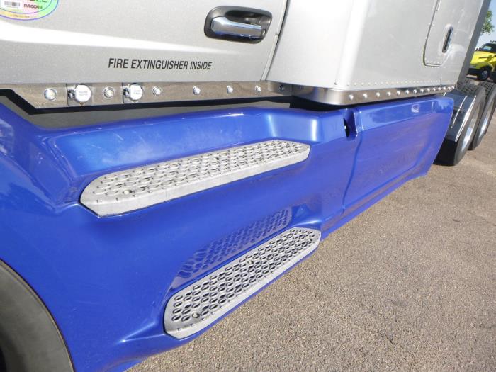 2022 Peterbilt 579-24