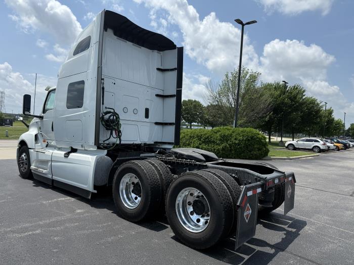 2027 International LT625-5