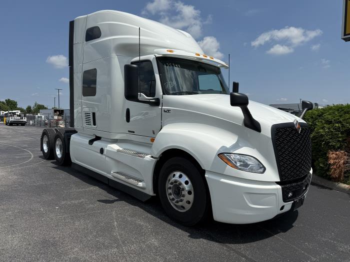 2027 International LT625-1