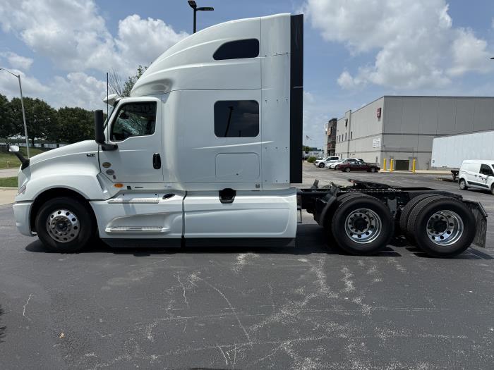 2027 International LT625-7