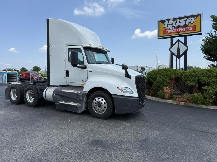 2027 International LT625-14