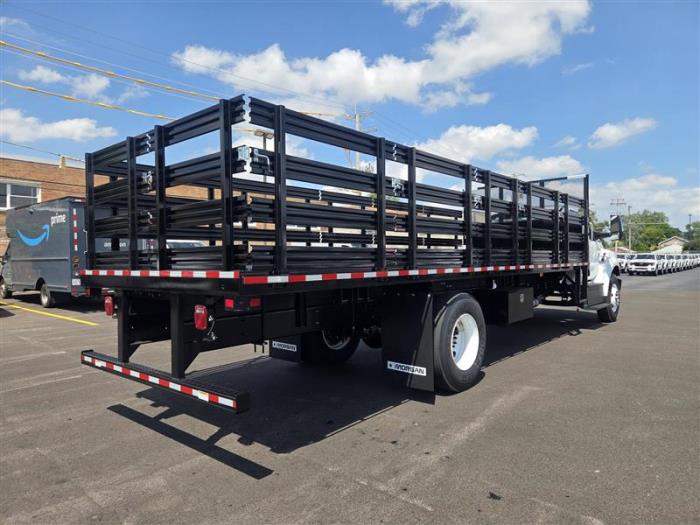 2027 Ford F-650-9