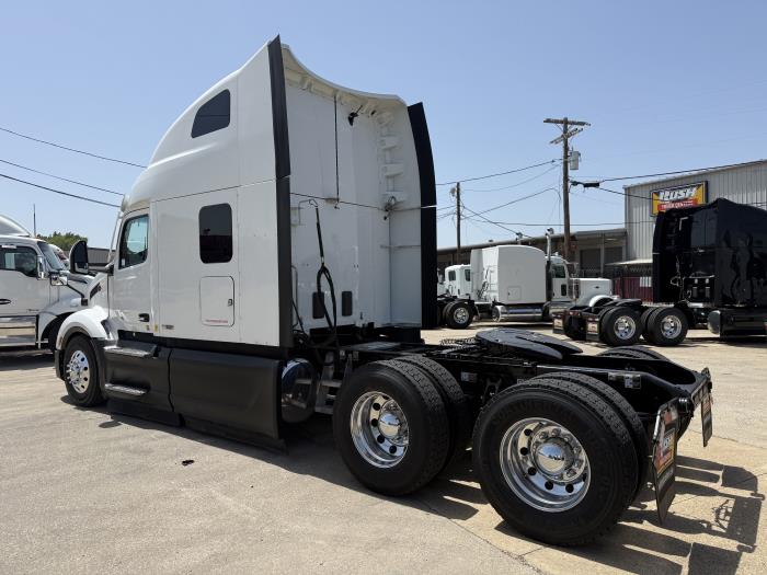 2022 Peterbilt 579-3