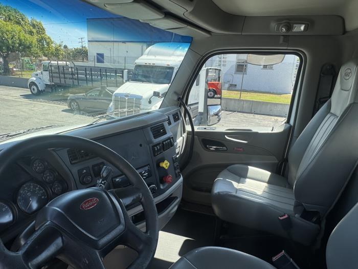 2019 Peterbilt 579-14