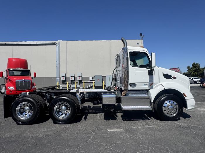 2019 Peterbilt 579-3