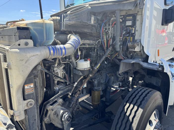 2019 Peterbilt 579-8