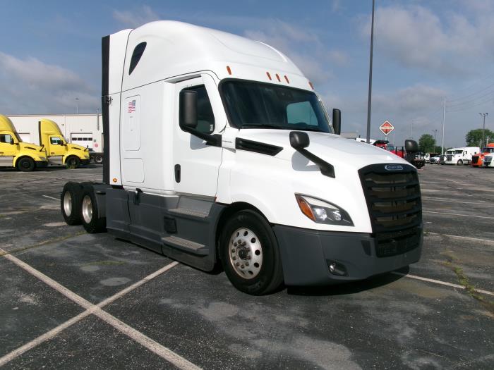 2022 Freightliner Cascadia-2