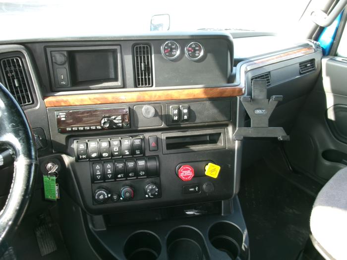 2020 International LT625-8