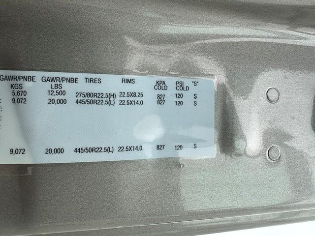 2024 Freightliner Cascadia-9