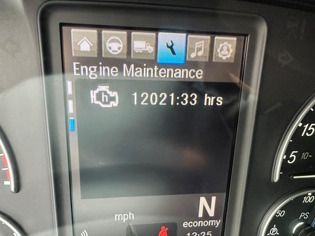 2024 Freightliner Cascadia-17