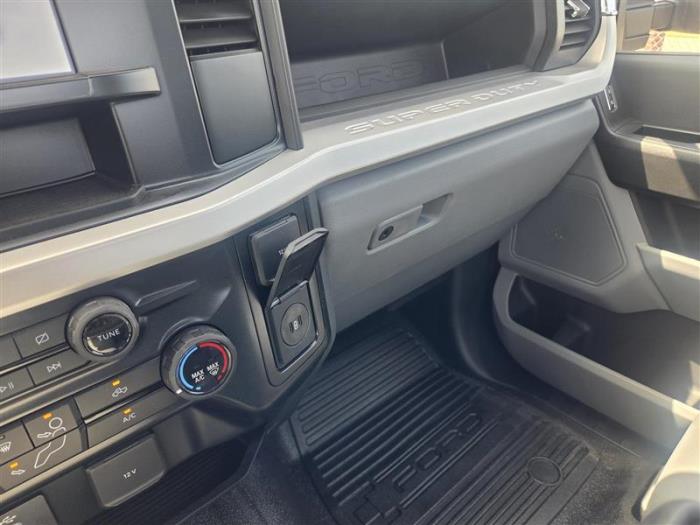 2023 Ford F-450-13