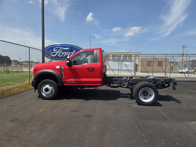 Used 2023 Ford F-450 - photo 2