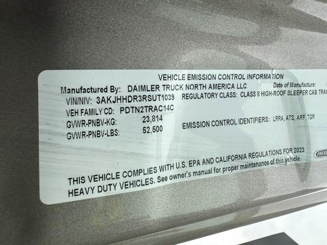2024 Freightliner Cascadia-4