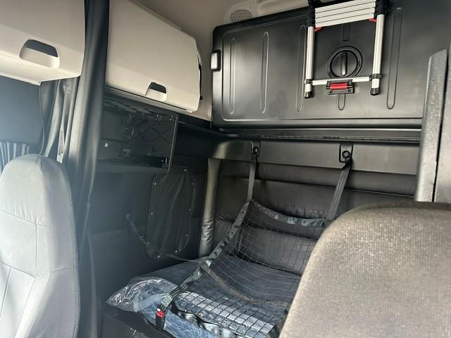 2024 Freightliner Cascadia-6