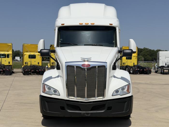 2022 Peterbilt 579-1