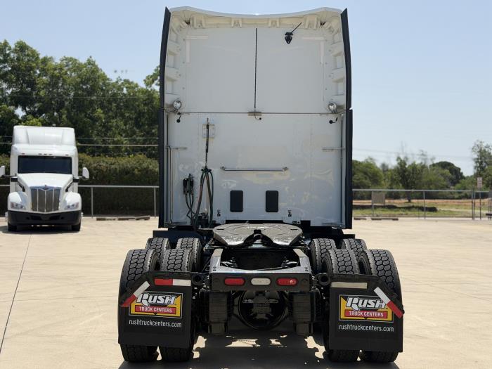 2022 Peterbilt 579-5