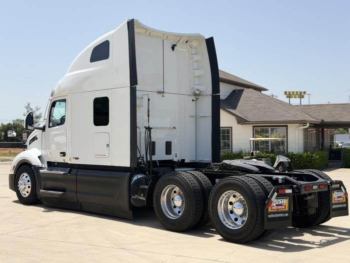 2022 Peterbilt 579-6