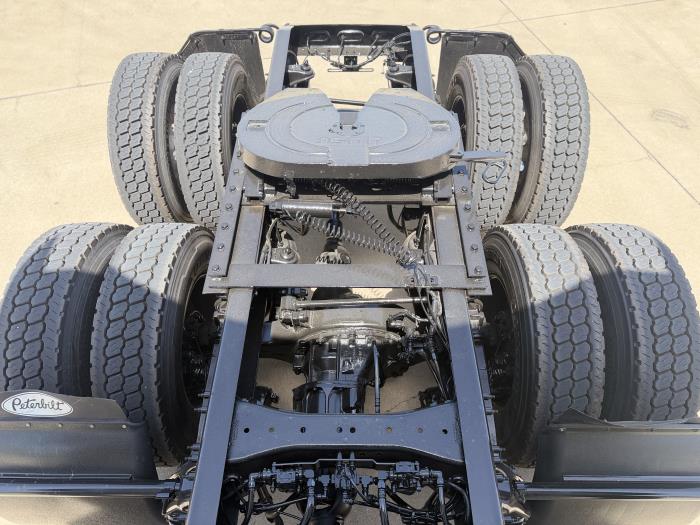 2022 Peterbilt 579-10