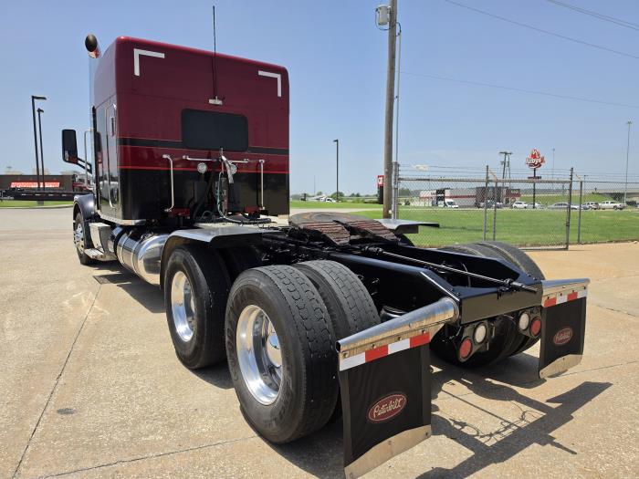 2020 Peterbilt 567-5