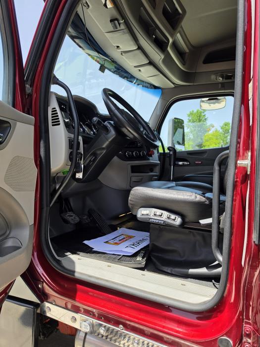2020 Peterbilt 567-18