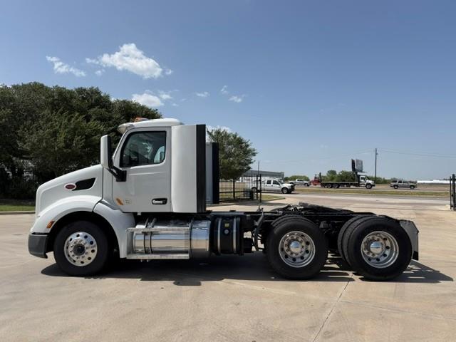 2020 Peterbilt 579-2