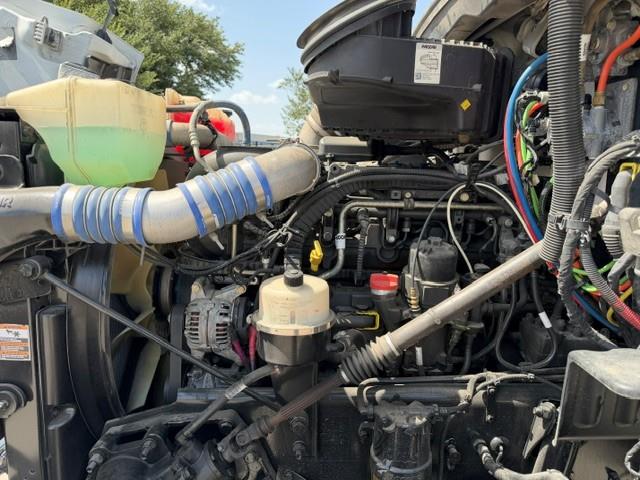 2020 Peterbilt 579-20