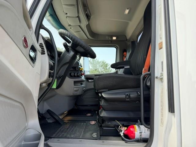 2020 Peterbilt 579-26