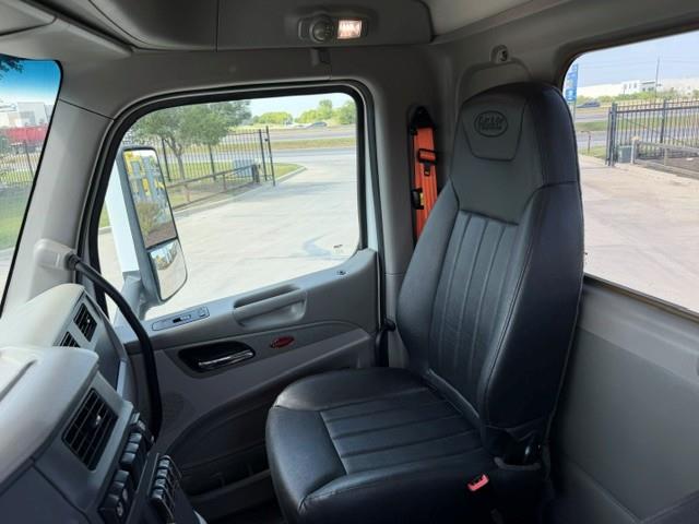 2020 Peterbilt 579-27