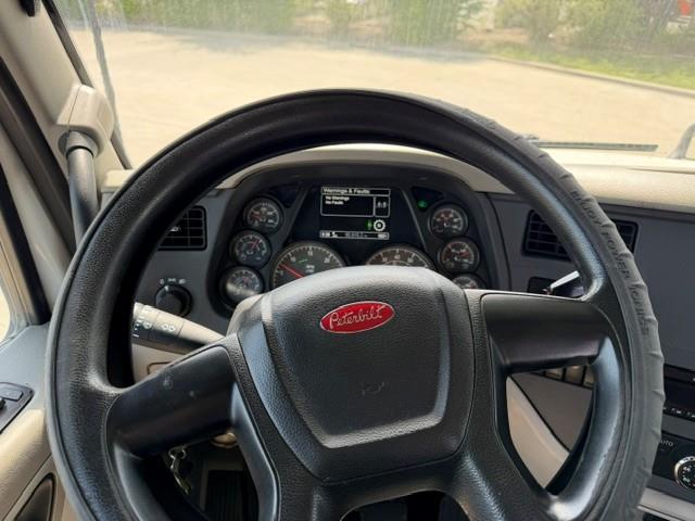 2020 Peterbilt 579-34