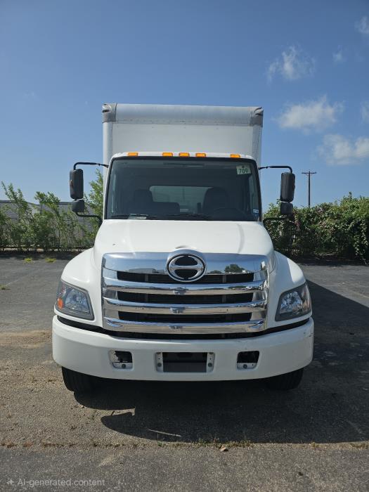 2020 Hino 268-0