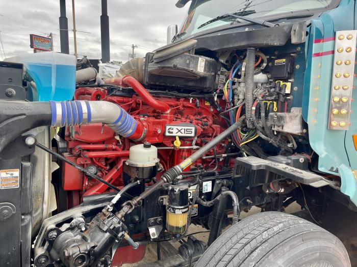 2021 Peterbilt 579-9