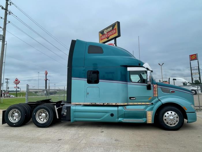 2021 Peterbilt 579-5