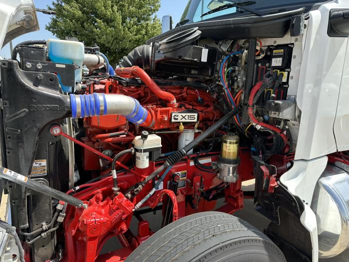 2023 Peterbilt 567-9
