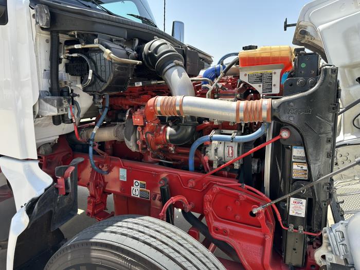 2023 Peterbilt 567-10