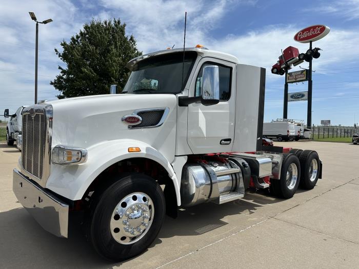 2023 Peterbilt 567-0