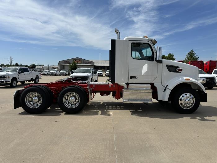 2023 Peterbilt 567-4