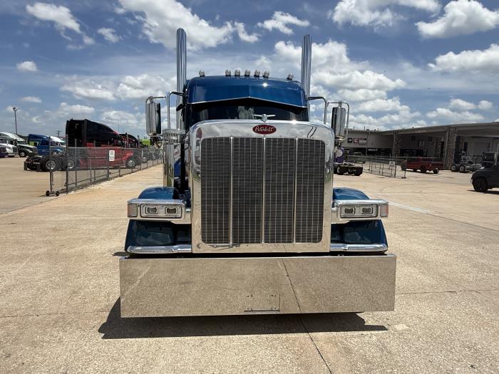 2027 Peterbilt 589-5