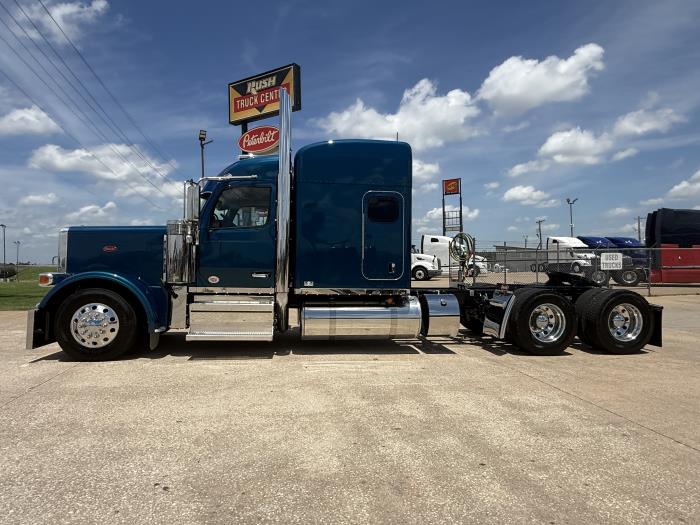 2027 Peterbilt 589-10