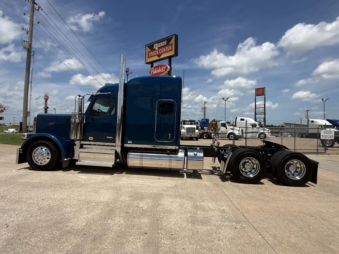 2027 Peterbilt 589-11
