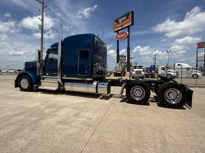 2027 Peterbilt 589-13