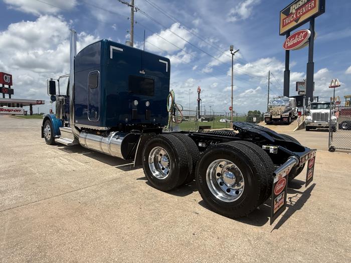2027 Peterbilt 589-16