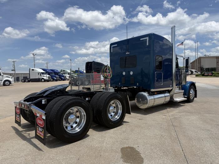 2027 Peterbilt 589-22