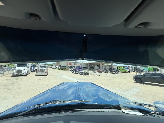 2027 Peterbilt 589-41
